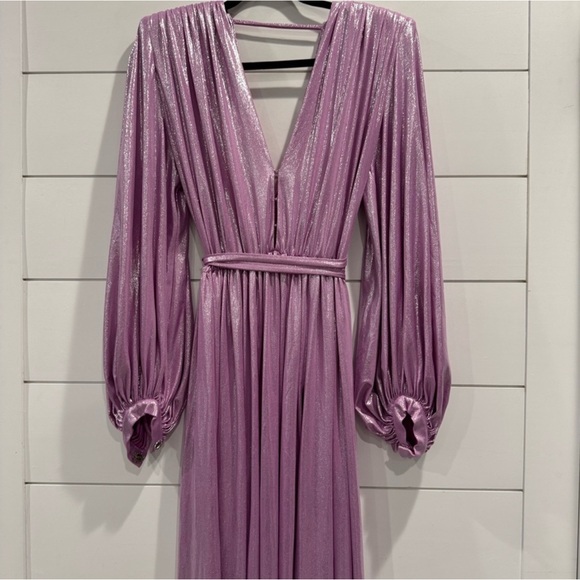 Elegant Lavender Evening Gown - Picture 7 of 11